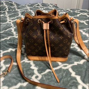 Authentic LV Noe BB